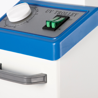 UVdesinfektions-Laufkatzen-UVC helles medizinisches Desinfizierer-Fahrzeug der Luft-30w
